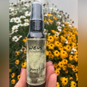 Wen by Chaz Dean sweet almond mint replenishing treatment